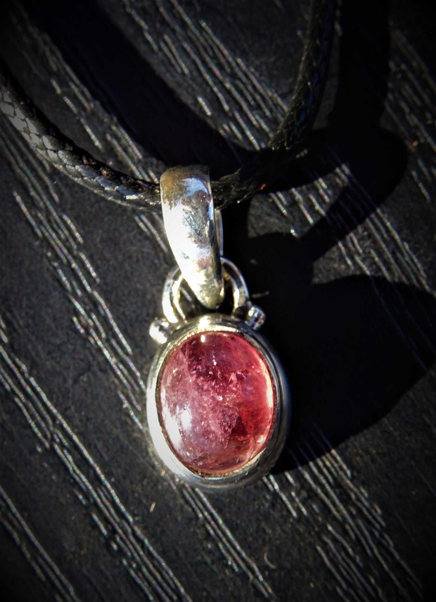 Collier "HECATE" avec Pendentif Tourmaline Rose serti en Argent 925