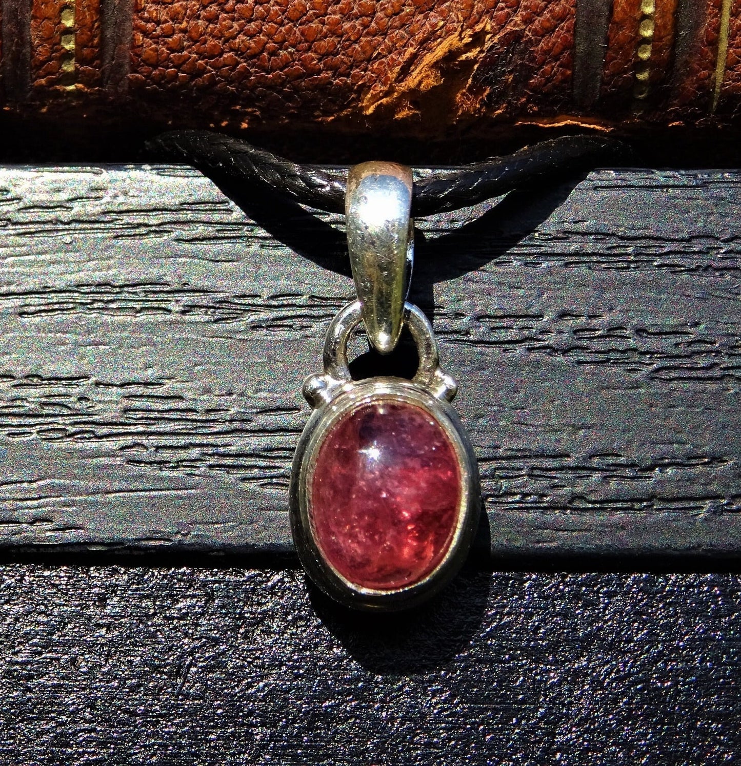 Collier "HECATE" avec Pendentif Tourmaline Rose serti en Argent 925