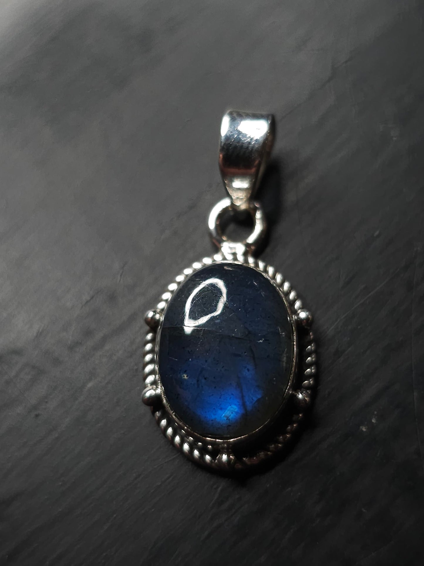 Collier "HERA" avec Pendentif Labradorite serti en Argent 925