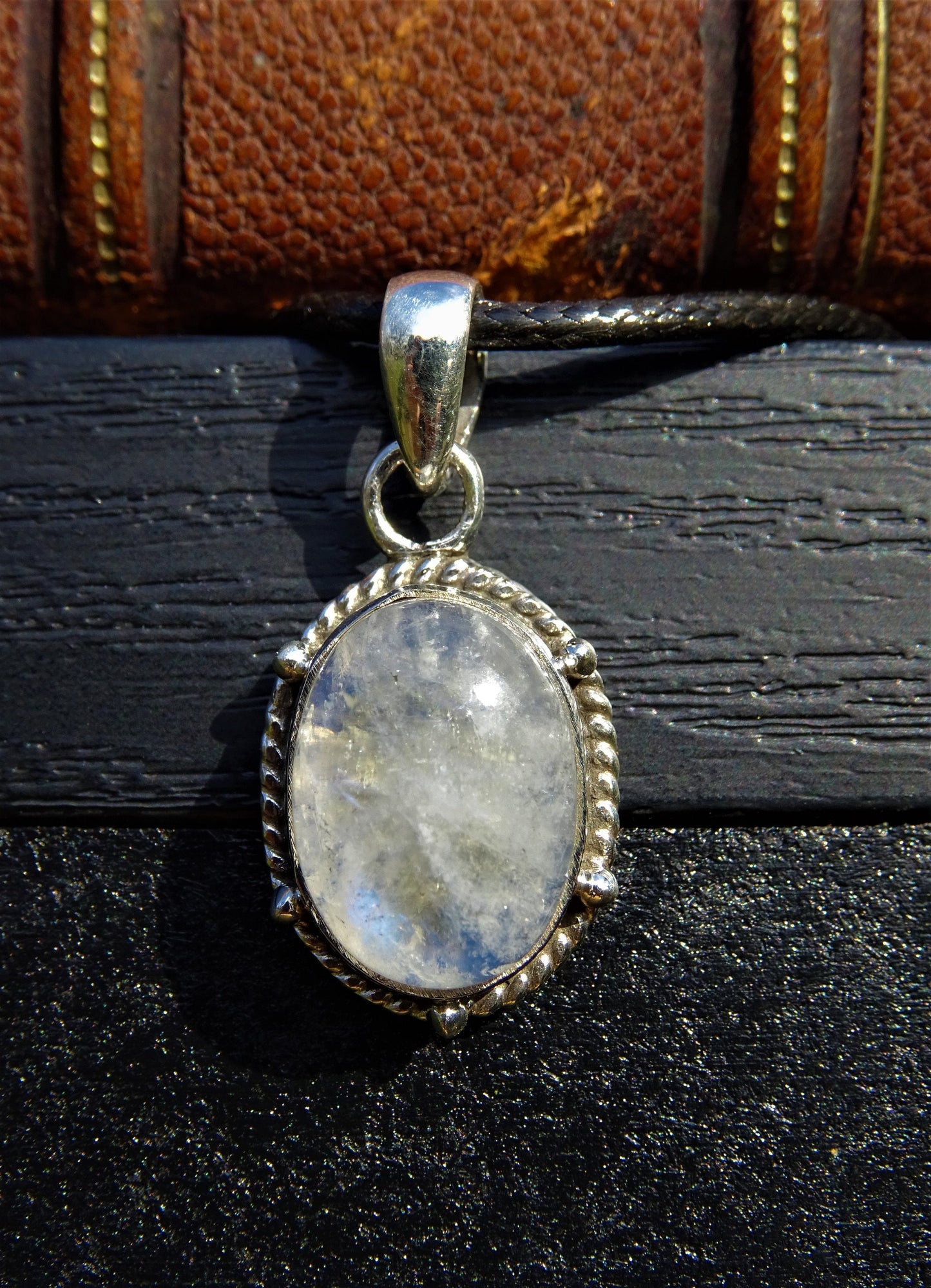 Collier "HERA" avec Pendentif Moonstone serti en Argent 925