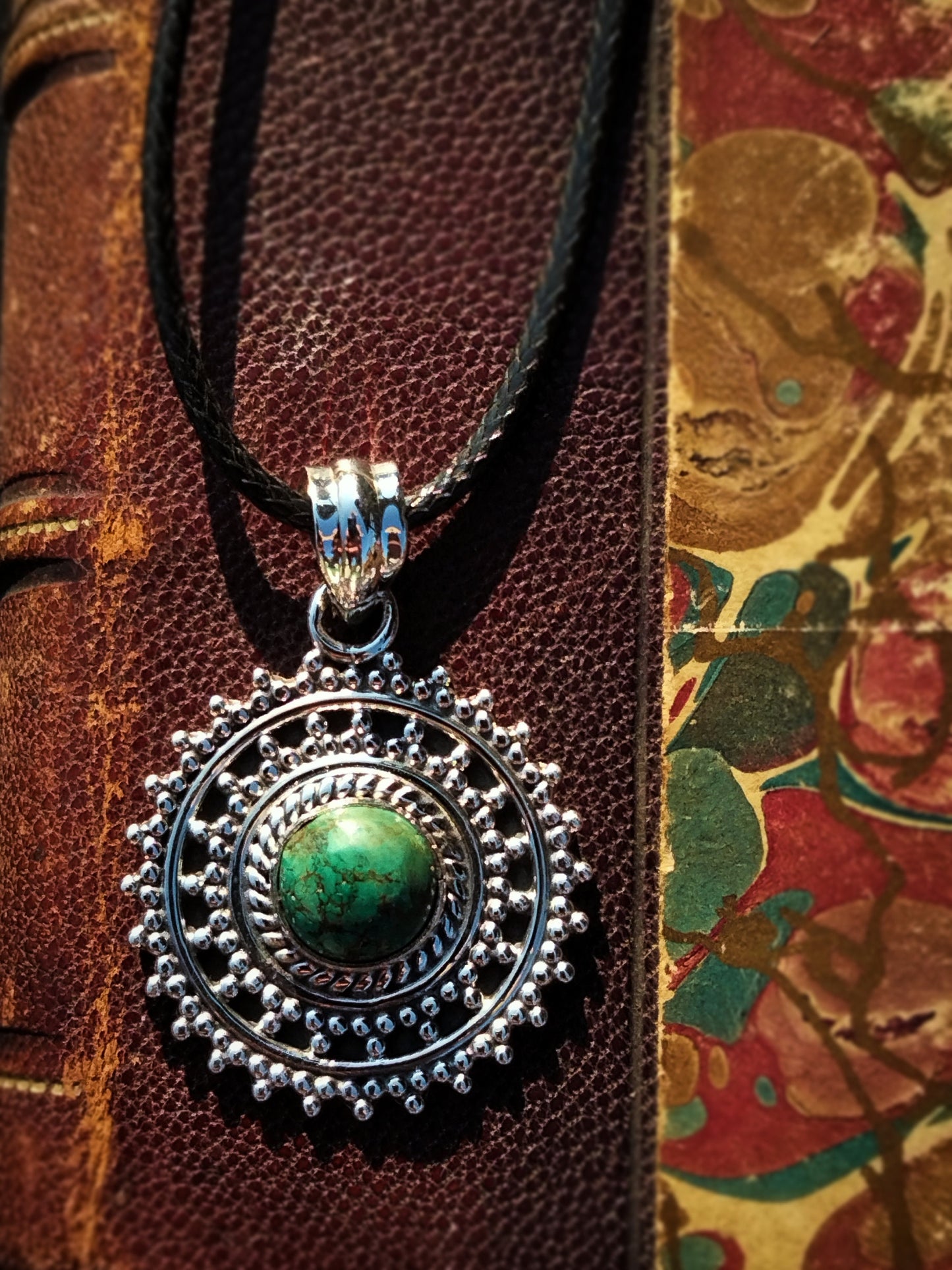 Collier "ATHENA" avec Pendentif Turquoise serti en Argent 925