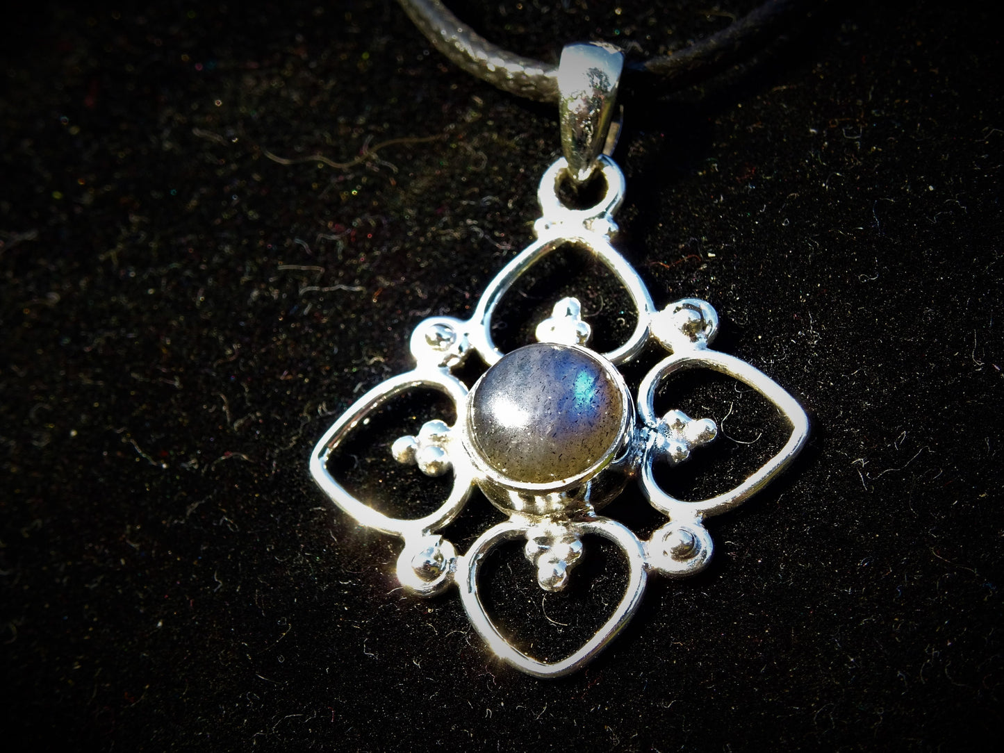 "ISIS" Necklace with Labradorite Pendant set in 925 Silver