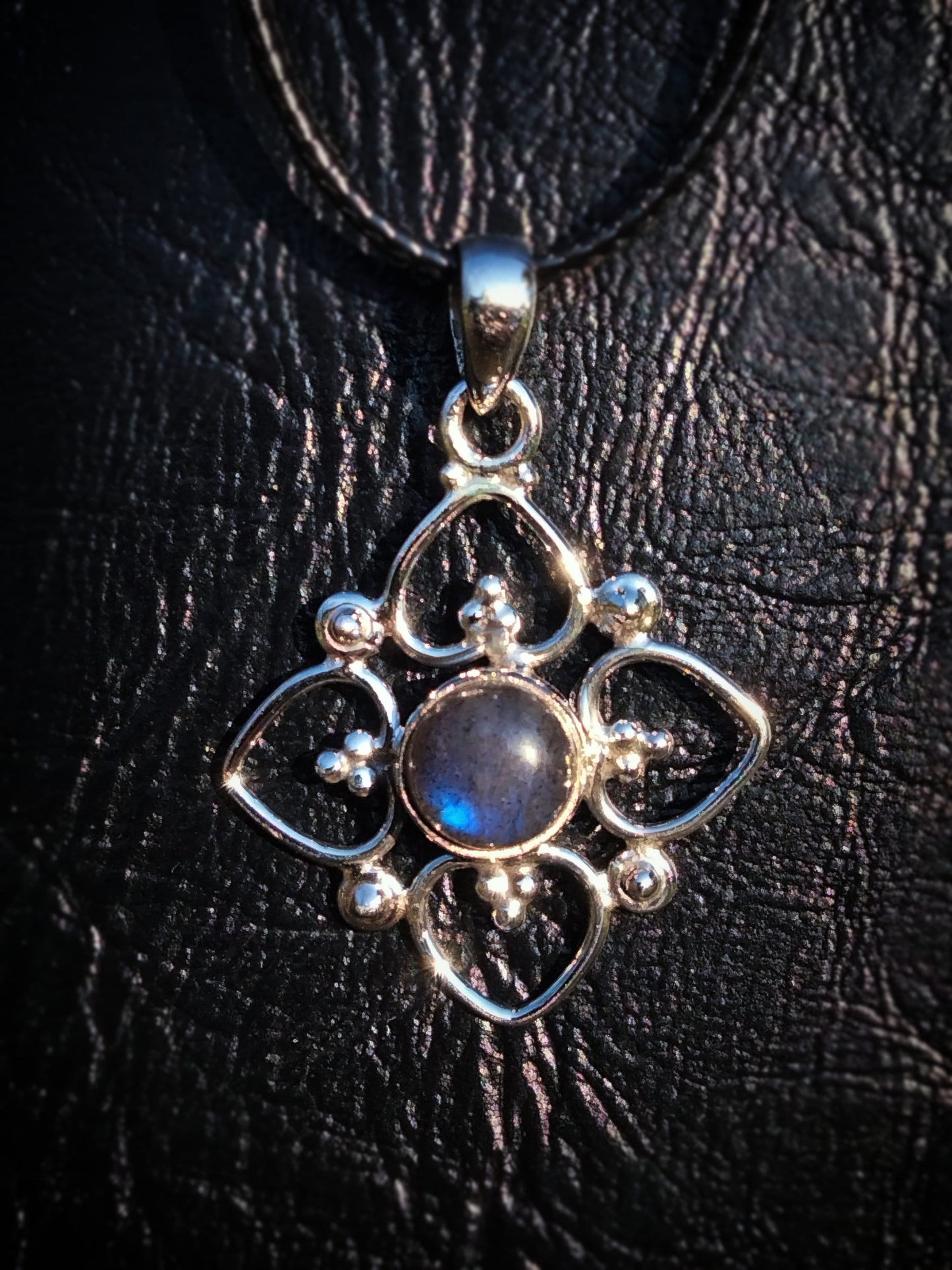 "ISIS" Necklace with Labradorite Pendant set in 925 Silver