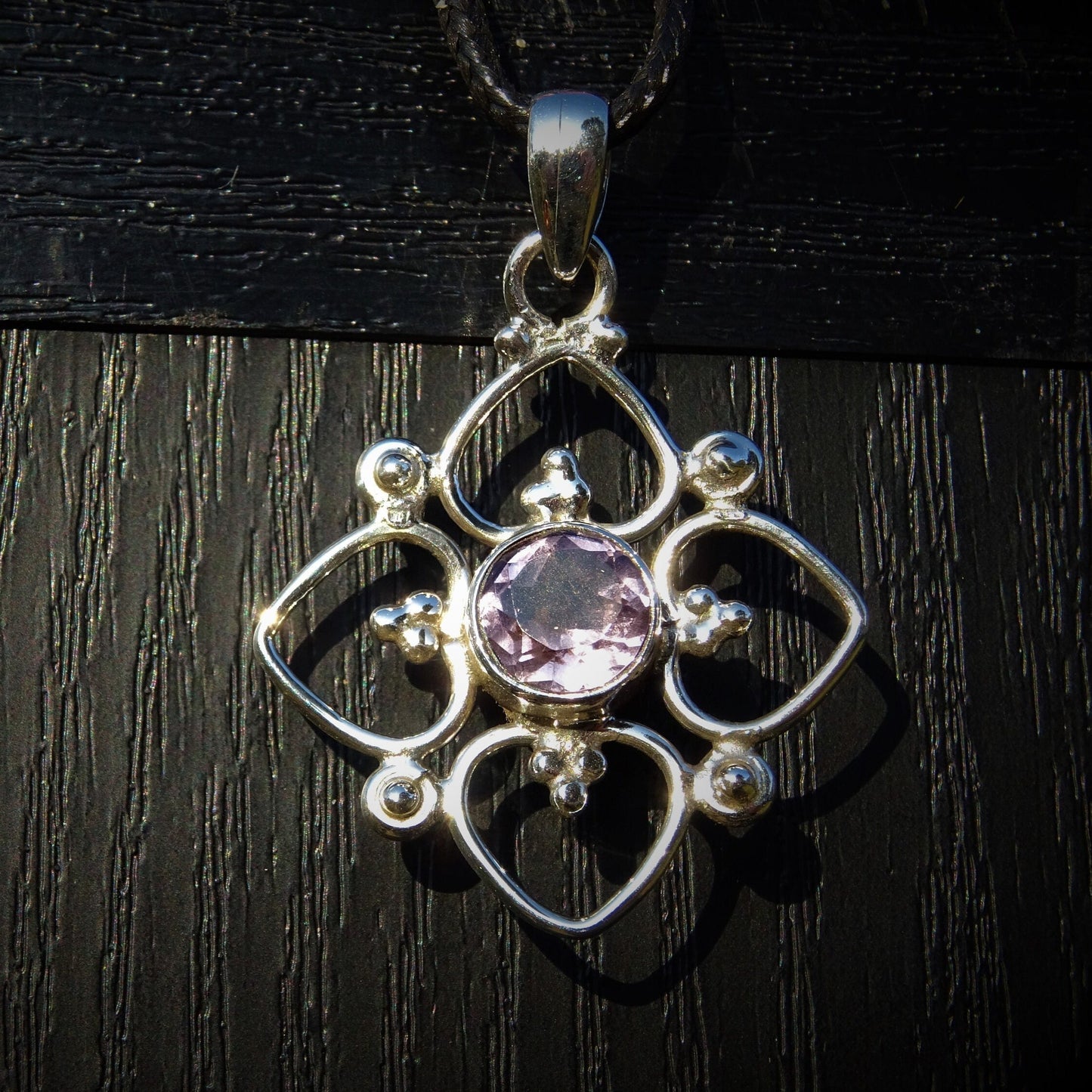 Collier "VENUS" avec Pendentif Améthyste serti en Argent 925