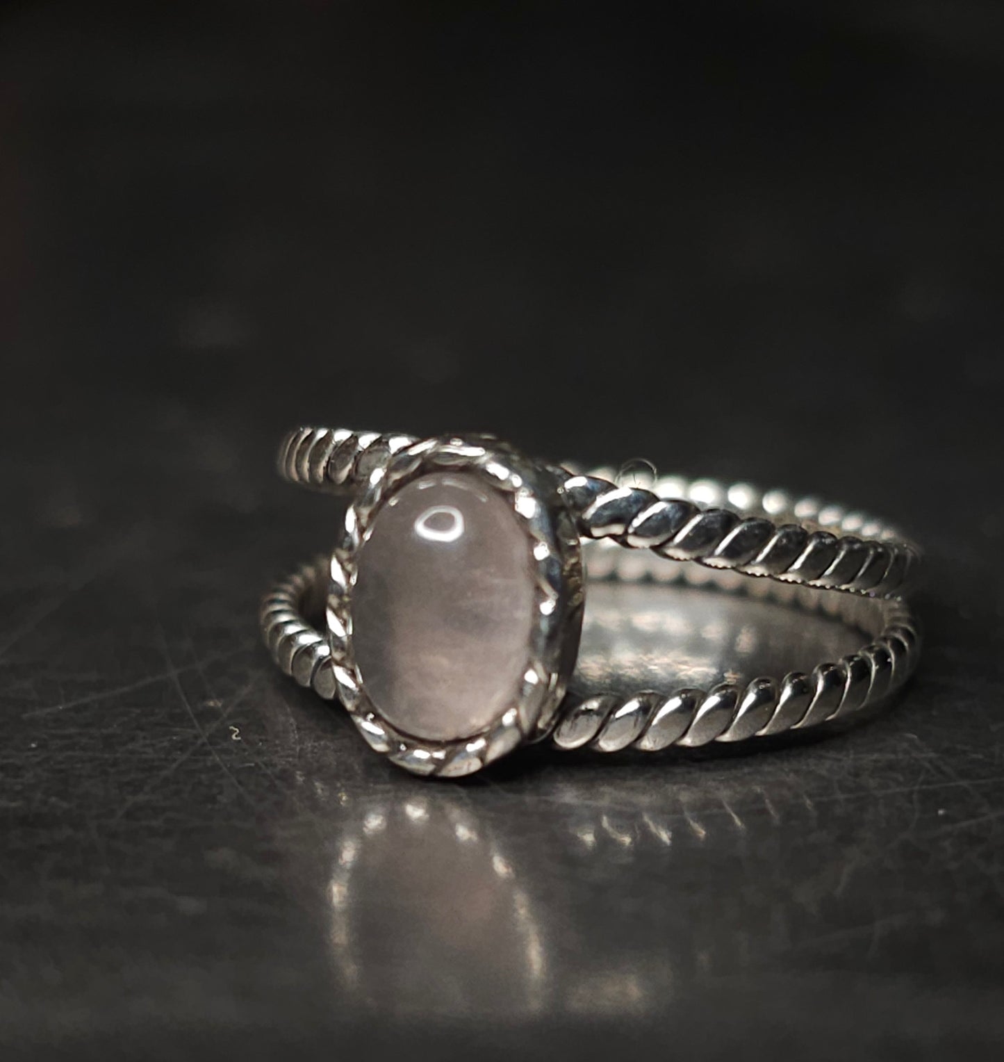 Bague "APHRODITE" avec Quartz Rose serti en Argent 925