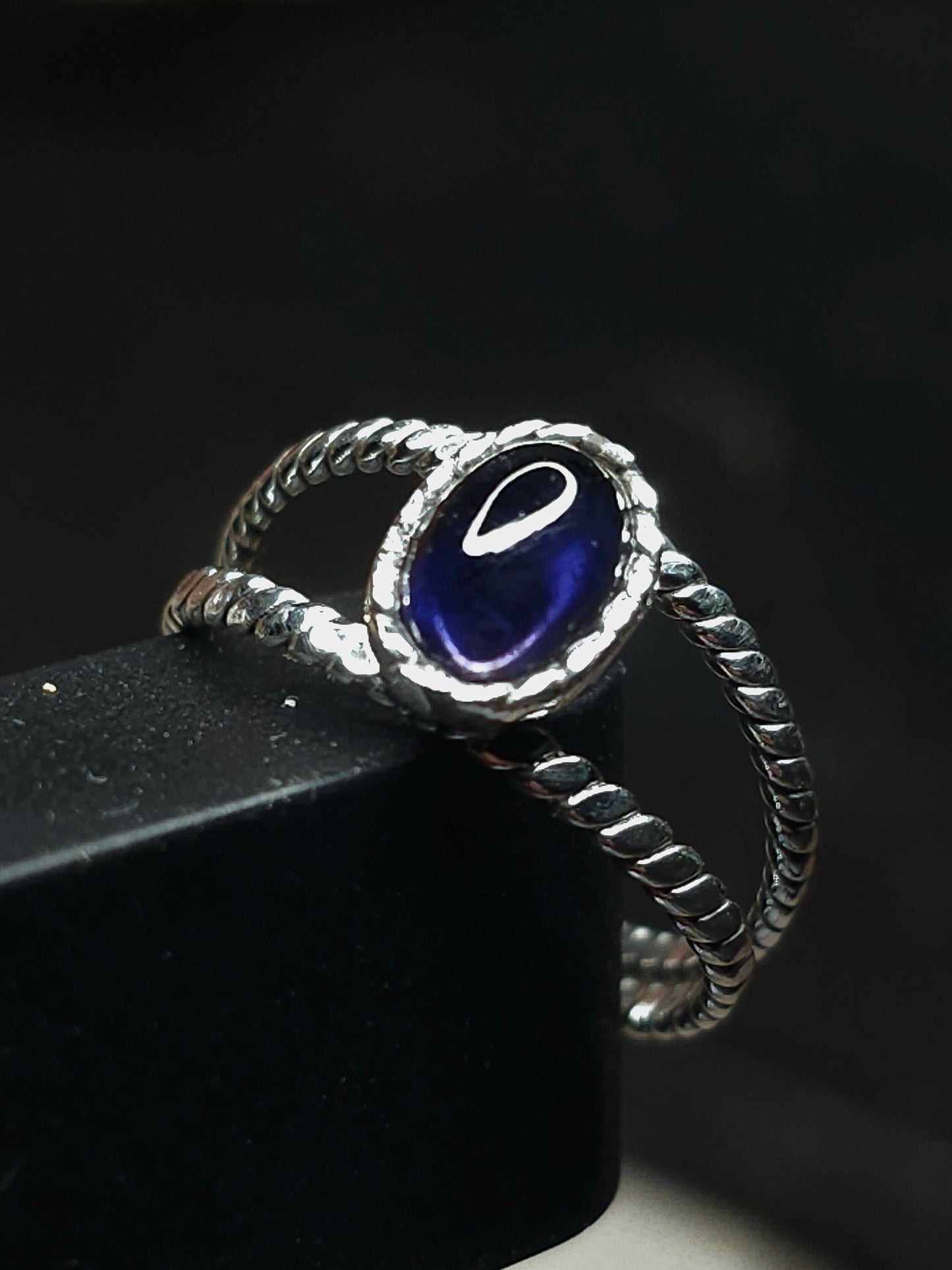 Bague "APHRODITE" avec Iolite serti en Argent 925