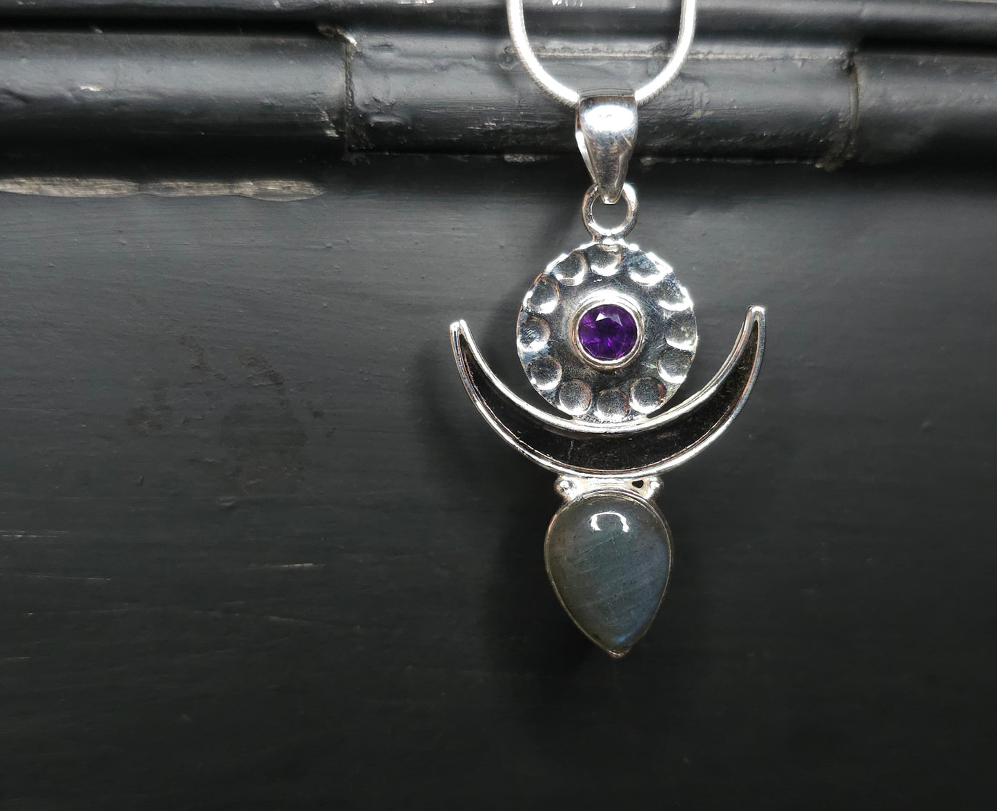 Necklace with “MOONGODDESS” Labradorite &amp; Amethyst Pendant set in 925 Silver