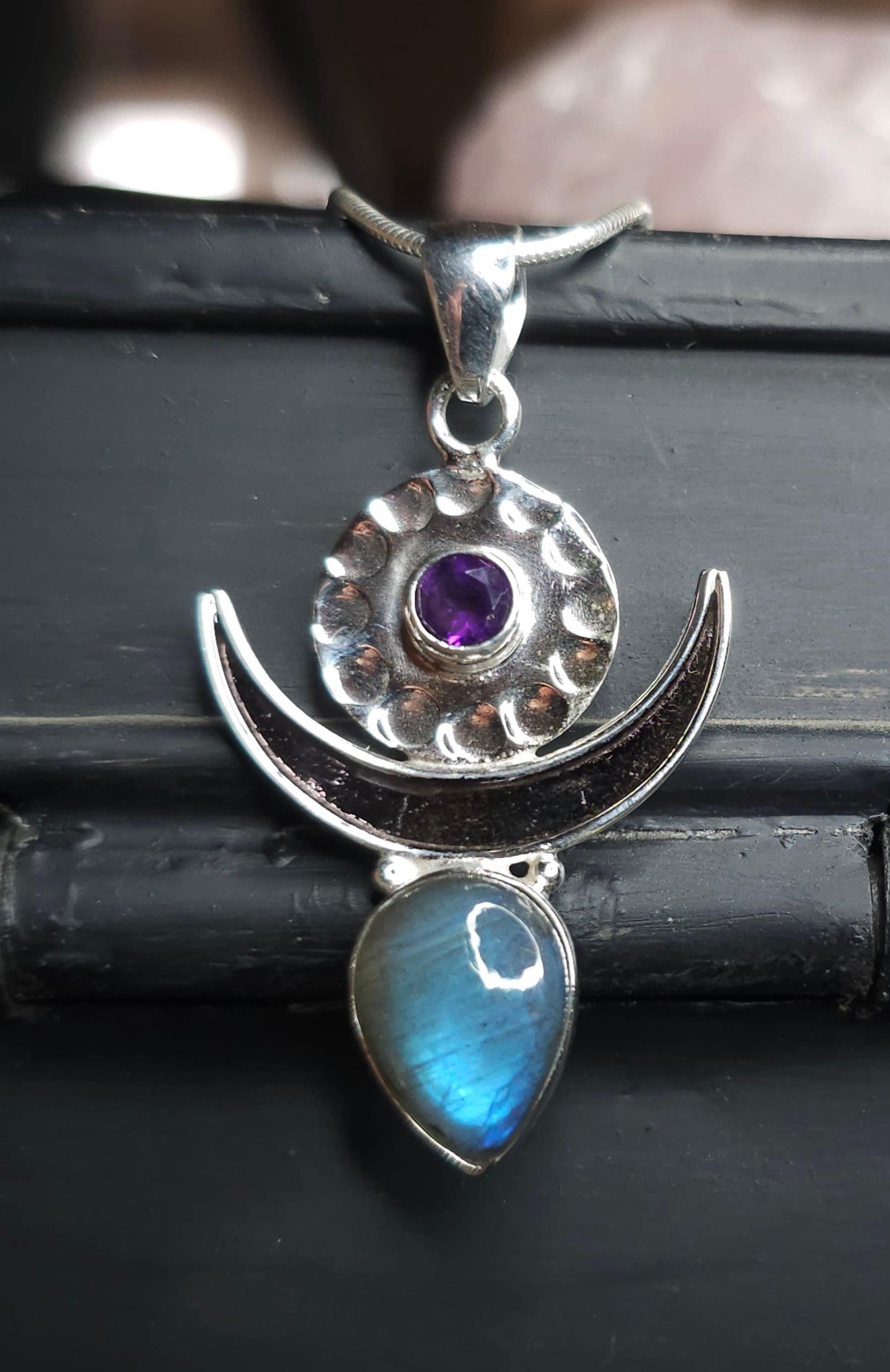 Necklace with “MOONGODDESS” Labradorite &amp; Amethyst Pendant set in 925 Silver