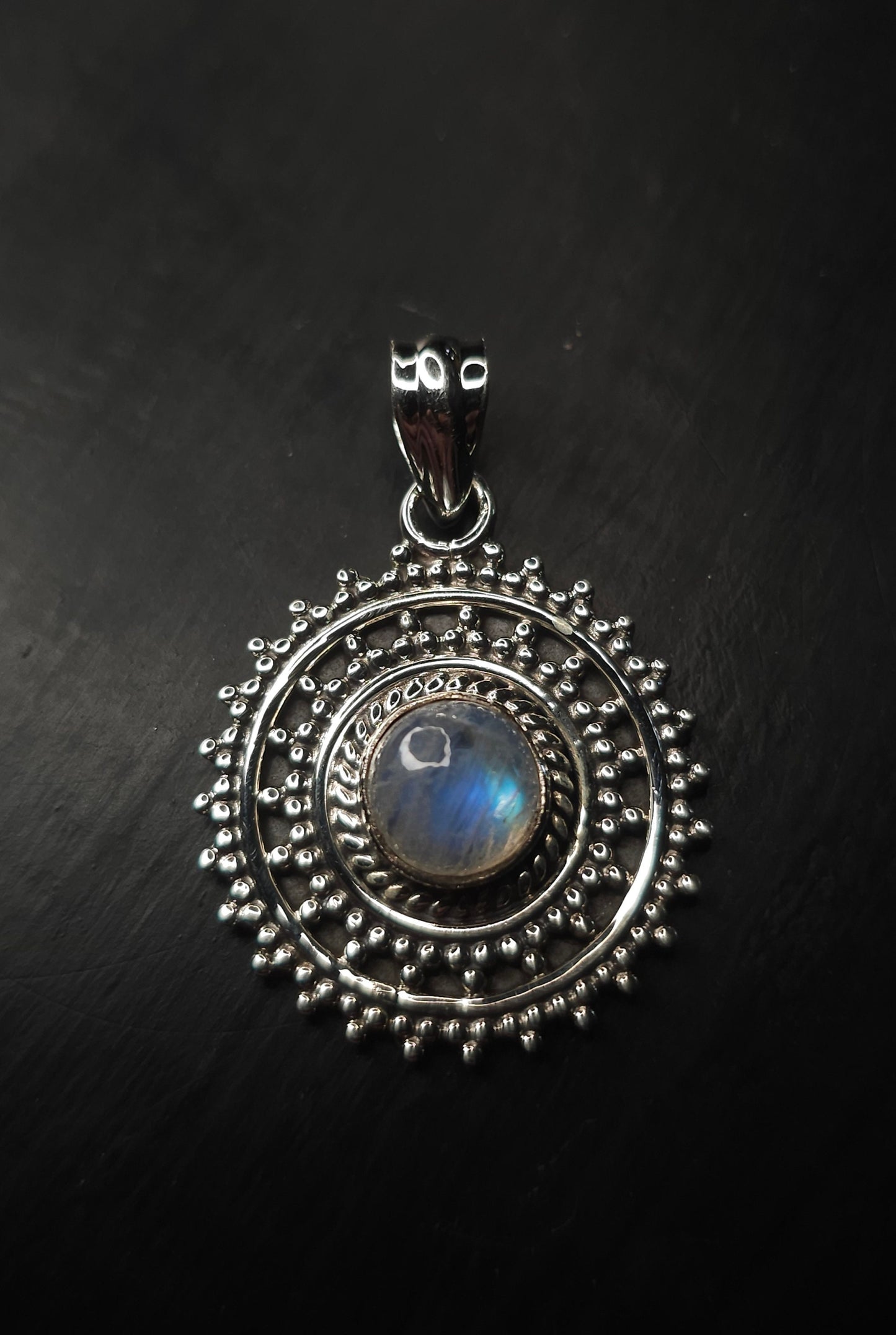 Collier "ATHENA" avec Pendentif Moonstone serti en Argent 925