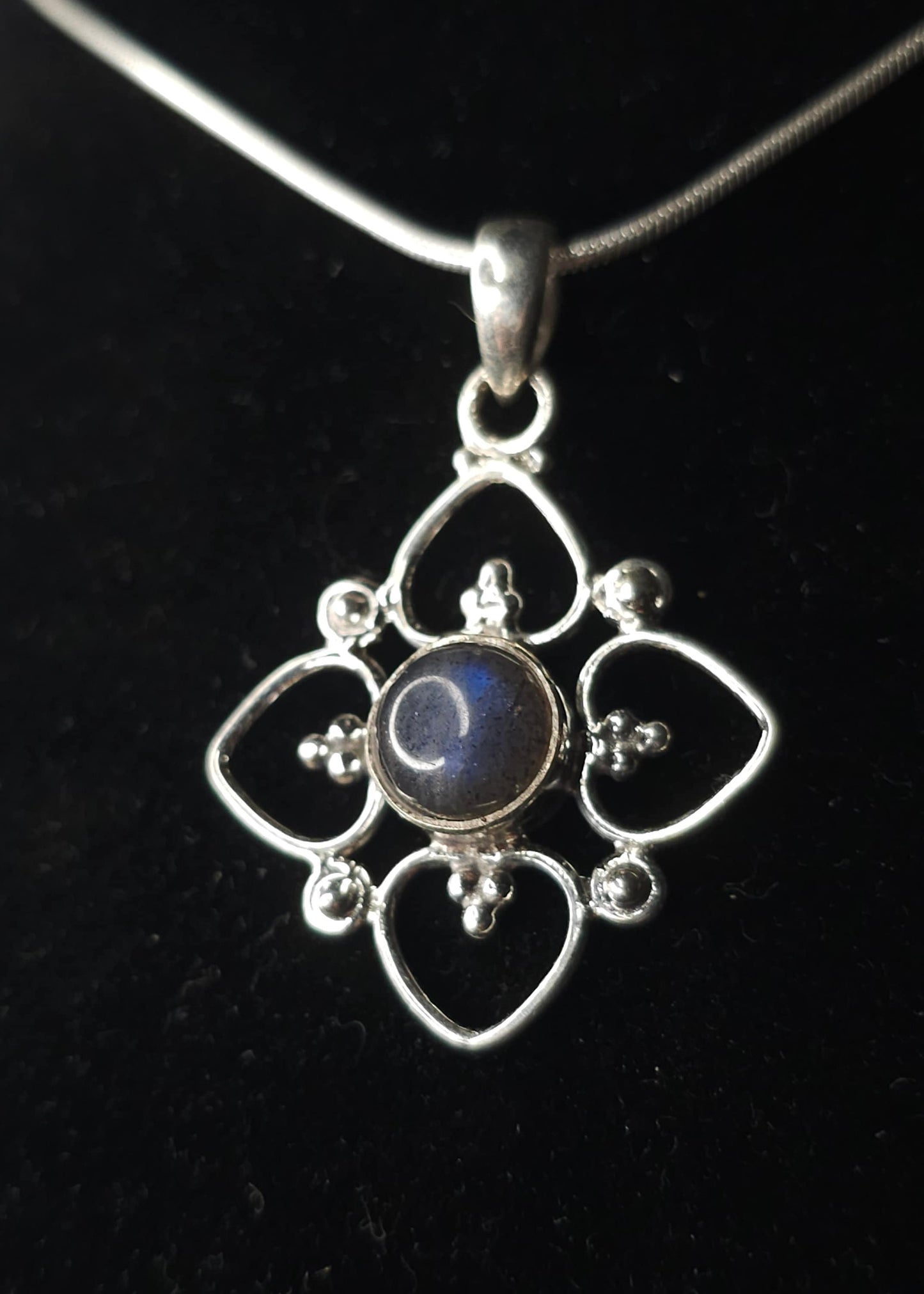 "ISIS" Necklace with Labradorite Pendant set in 925 Silver