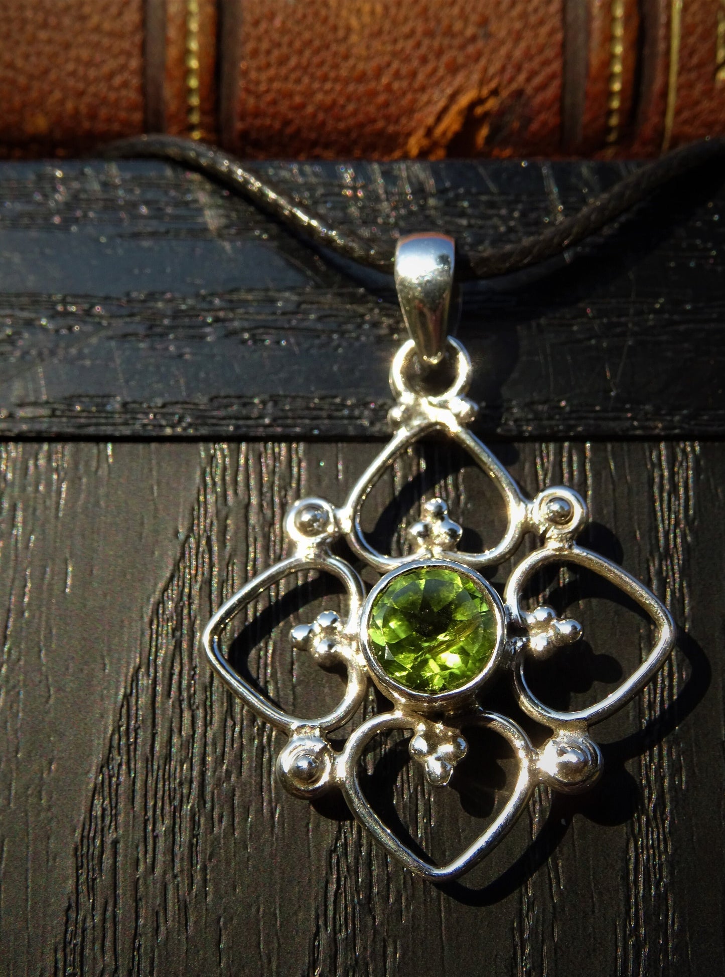 "VENUS" Necklace with Peridot Pendant set in 925 Silver