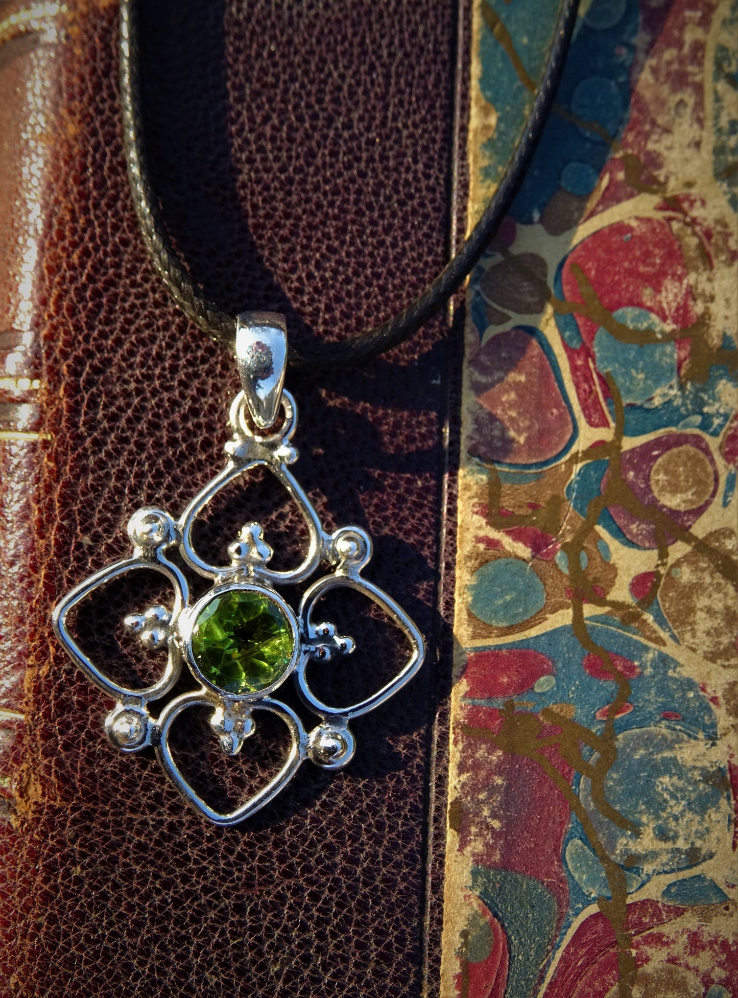 "VENUS" Necklace with Peridot Pendant set in 925 Silver